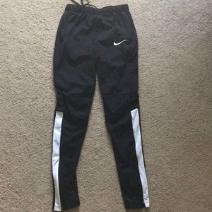 Women’s Nike Sweatpants Size Small worn once!